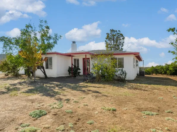 400 Old Prospector Trl, Mokelumne Hill, CA 95245