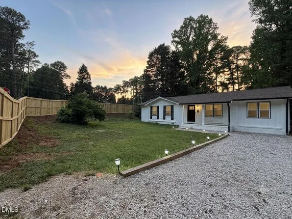 6901 Baywood Dr, Raleigh, NC 27613