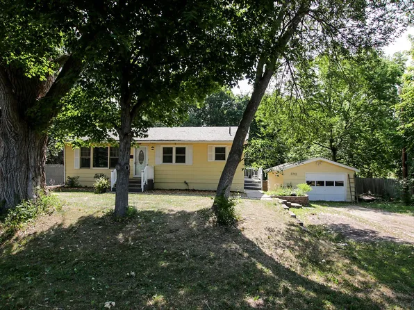 5712 County Road 7 SW, Howard Lake, MN 55349