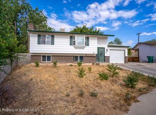 2909 E 30th Pl, Farmington, NM 87402
