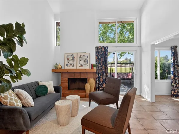 23102 Kimmore Ter, Santa Clarita, CA 91355