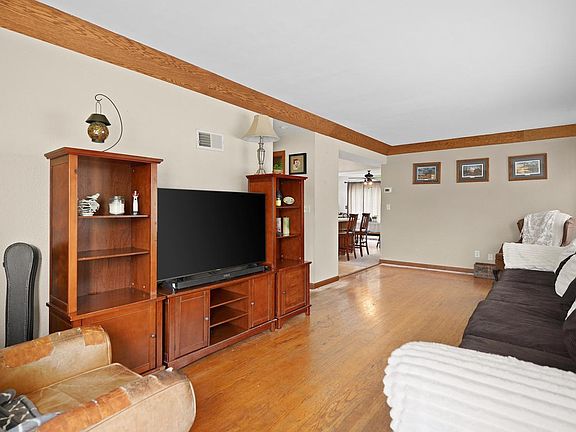 3rd image of 6318 51st AVENUE