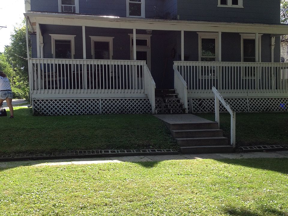1st image of 218 N Lucas St