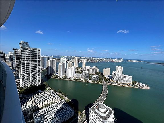 3rd image of 950 Brickell Bay Dr APT 5210