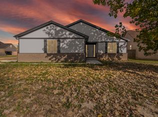 59746 Manning Dr, New Haven, MI 48048