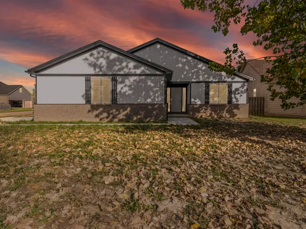 59746 Manning Dr, New Haven, MI 48048