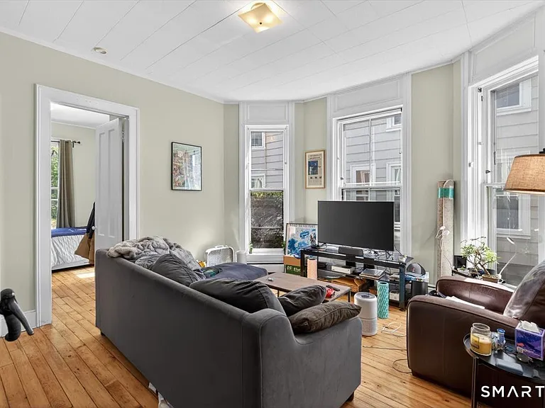 285 Humphrey St #1 — Photo 2