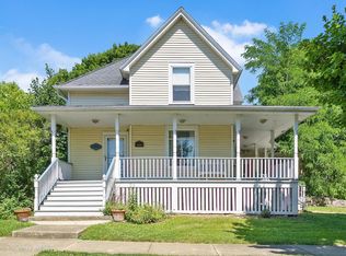 406 S 3rd Ave, St Charles, IL 60174