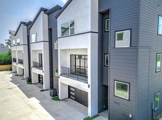 3209 Saint Emanuel St #B, Houston, TX 77004