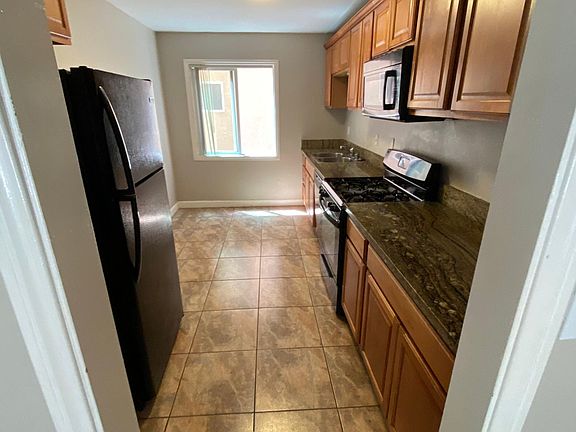 2nd image of 4654 33rd St Unit 18