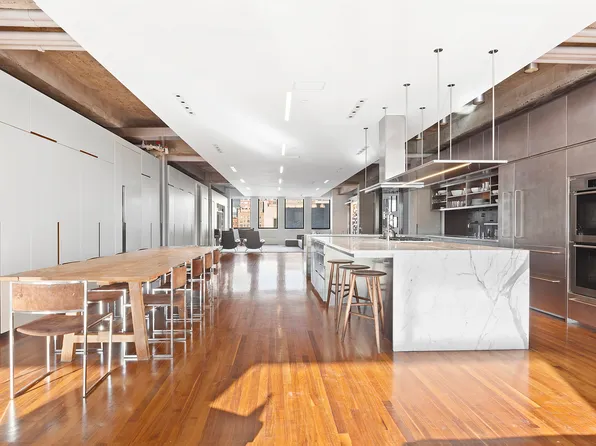 205 West 19th Street image 5 of 17