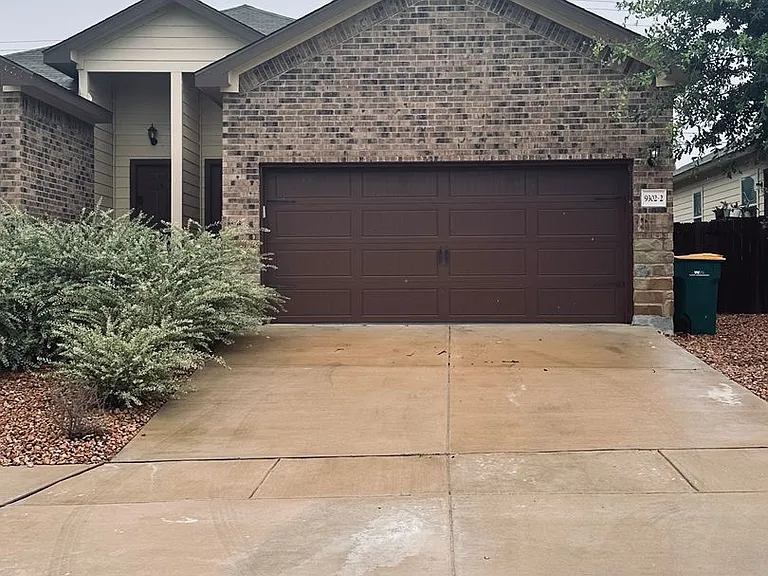 9302 Canyon Bend — Photo 1
