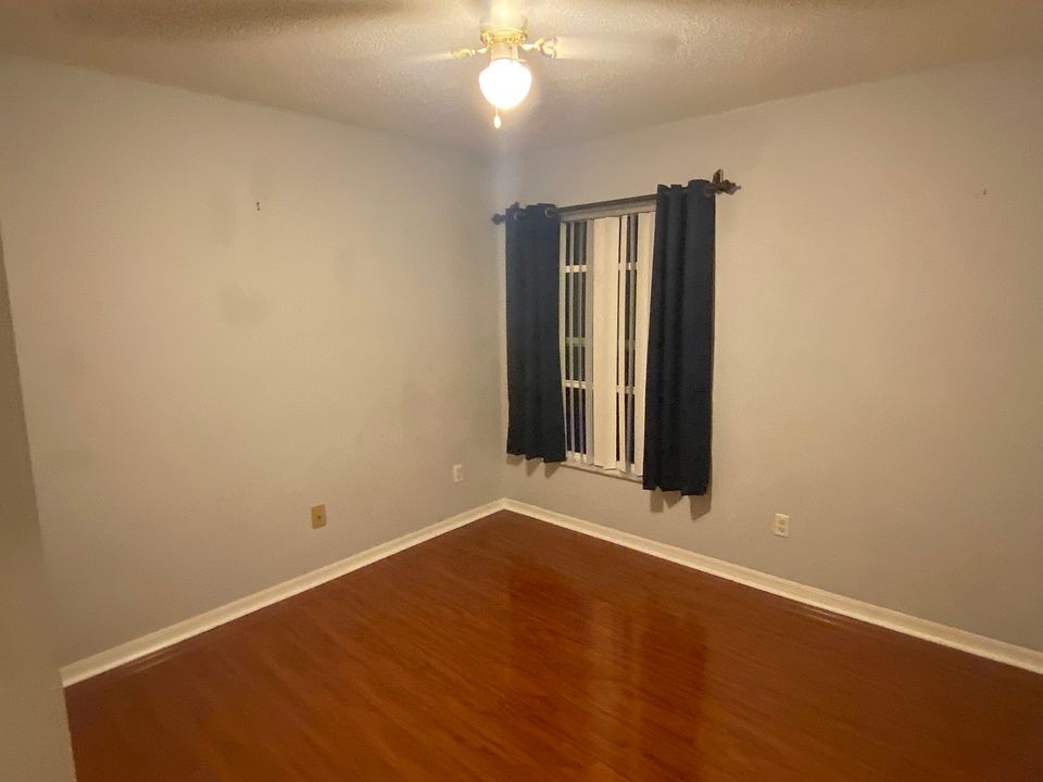 1st image of 4864 Gorham Ave