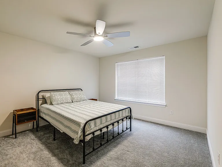 23252 E Gate Dr — Photo 2