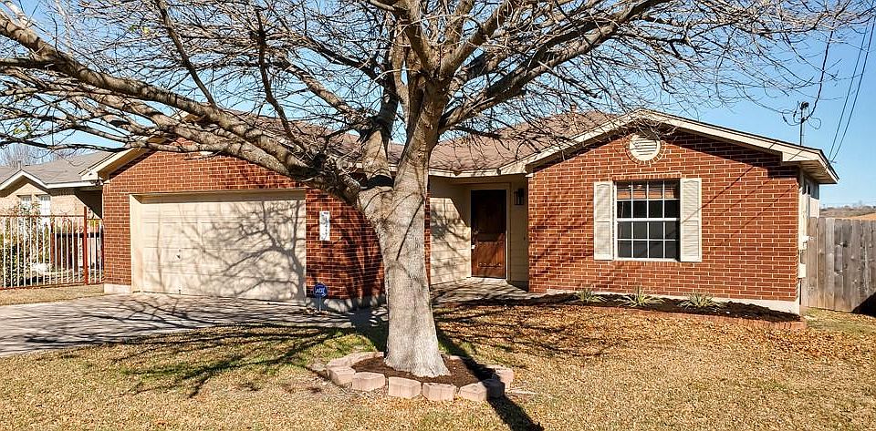 1st image of 142 Western Dr