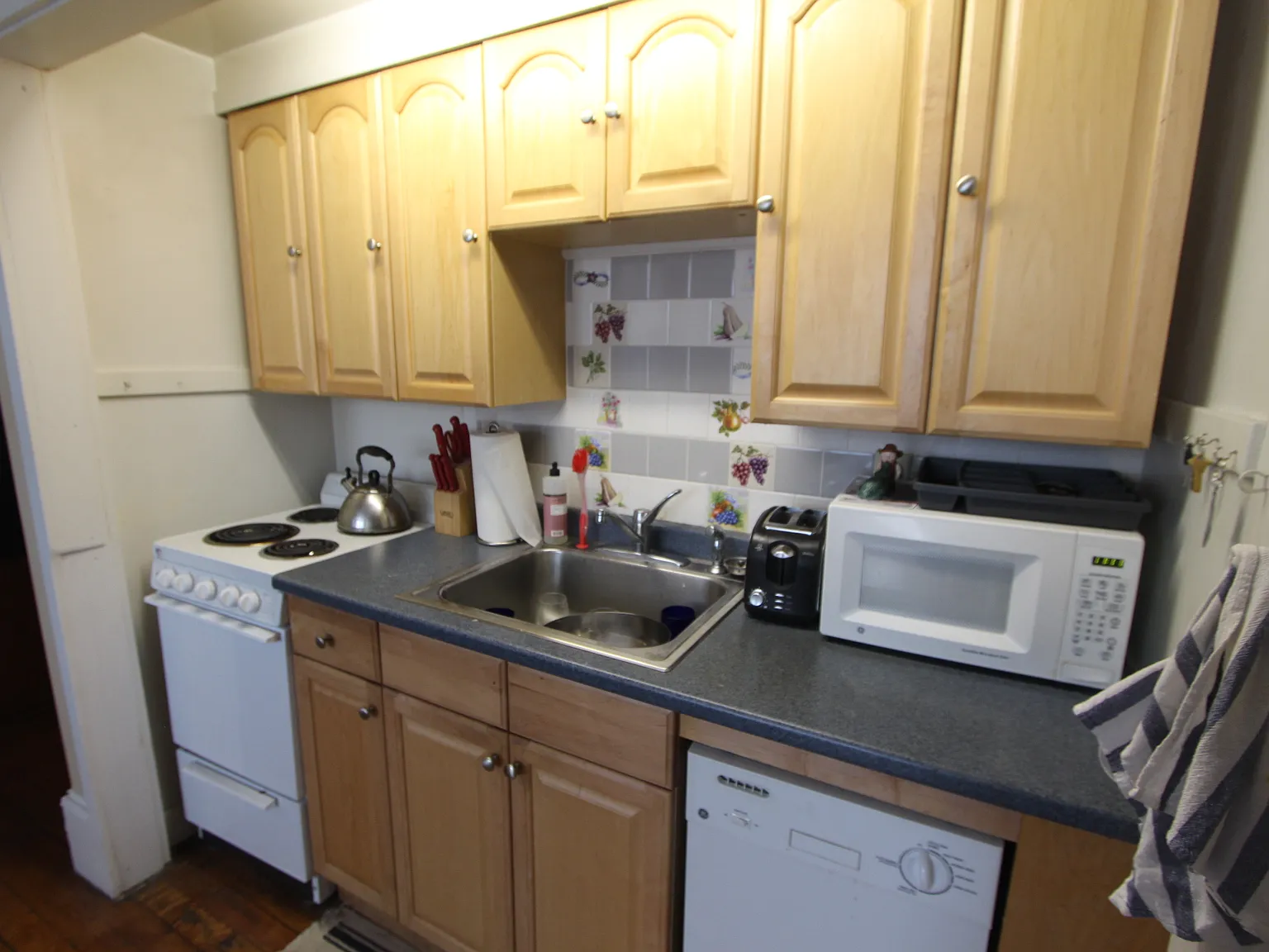 1 bed, 600 sqft, $3,100 — Photo 2