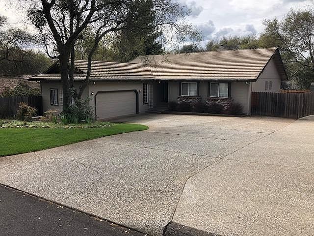 1st image of 3025 Moliner Dr