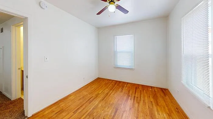 216 Hill St — Photo 12