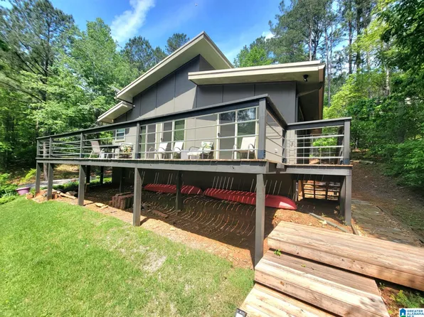 176 Ladonna Dr, Wedowee, AL 36278