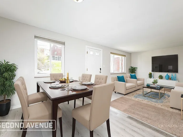220 Briarwood Dr — Photo 5