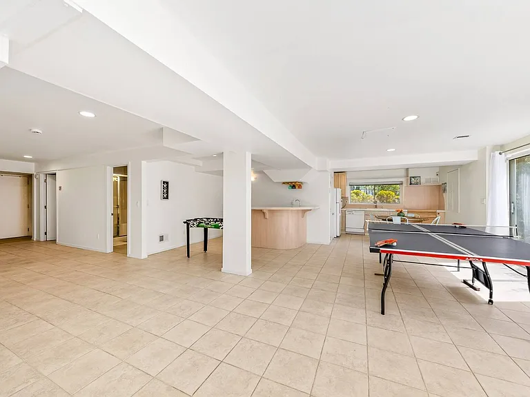 12 Douglas Ct — Photo 14