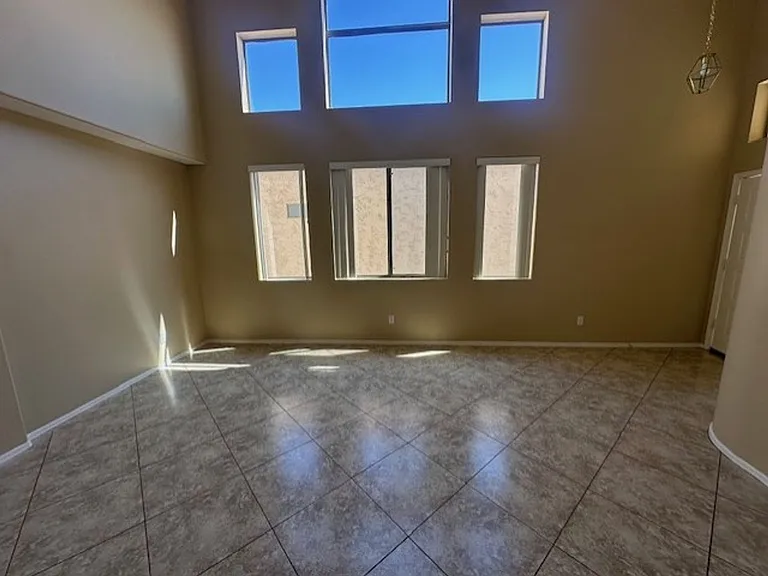 10050 E Carmel Ave — Photo 8