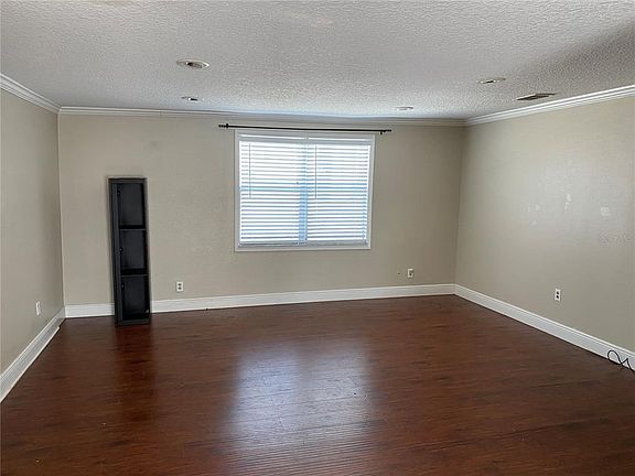 5th image of 313 S Observatory Dr