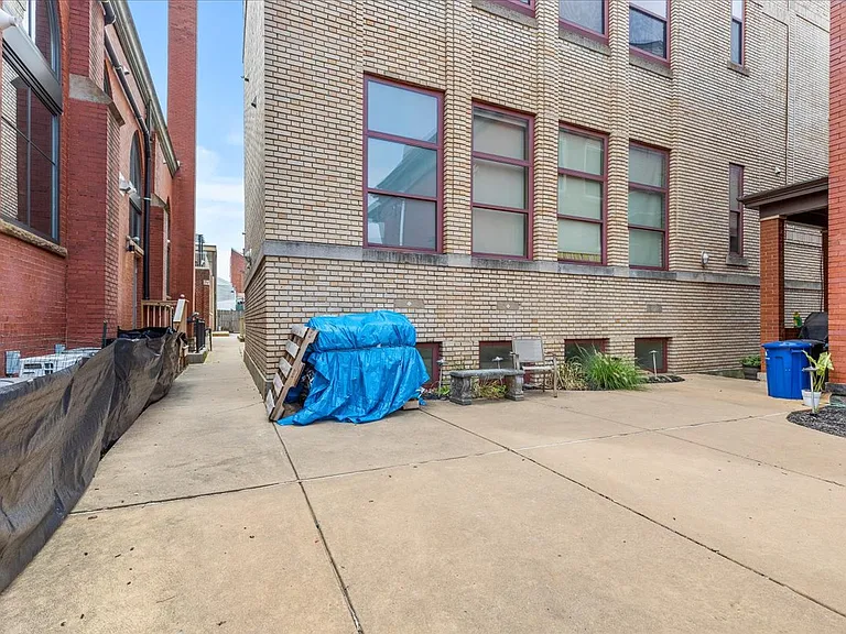1822 Harcum Way #1 — Photo 39