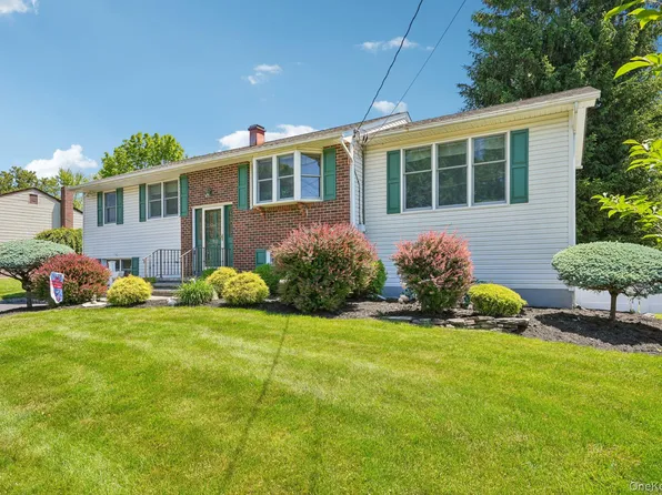12 Bayview Drive, Stony Point, NY 10980
