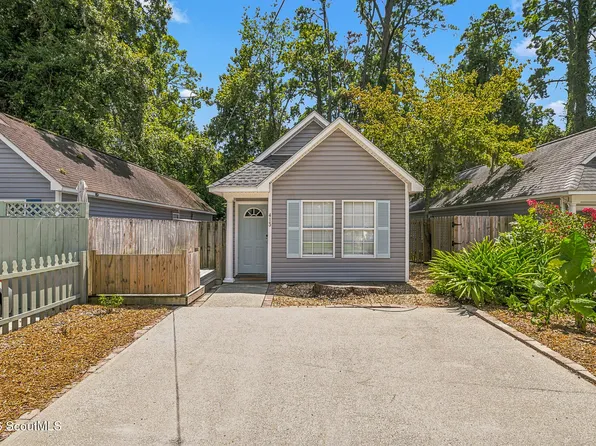 413 Palmetto St, Saint Simons Island, GA 31522