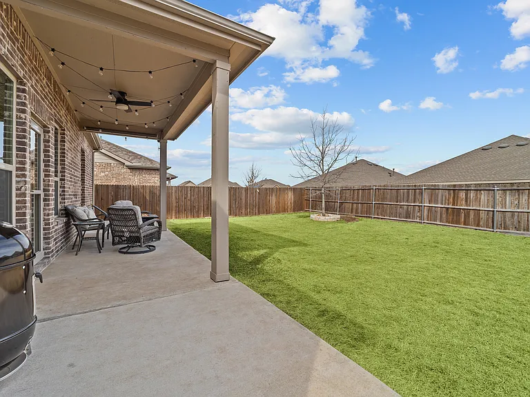 910 Black Hawk Dr — Photo 21