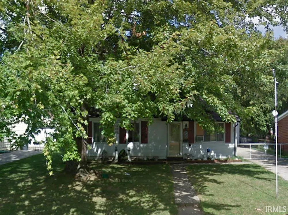 1944 W Madison St photo 1