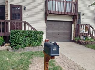 276 Old Elm Dr, Bolingbrook, IL 60440