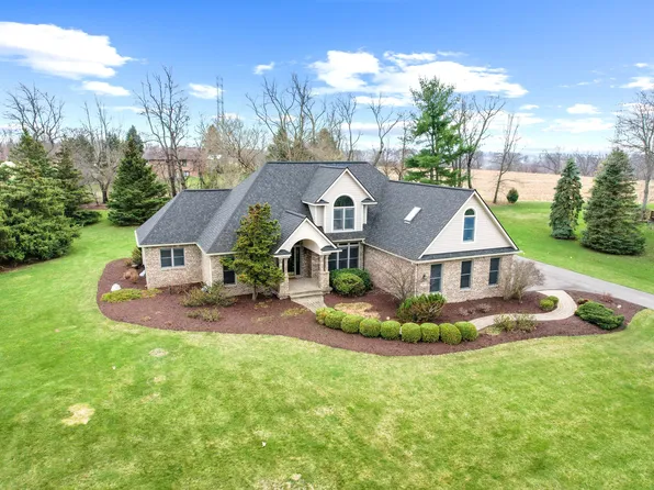 7179 Brass Creek Dr, Dexter, MI 48130