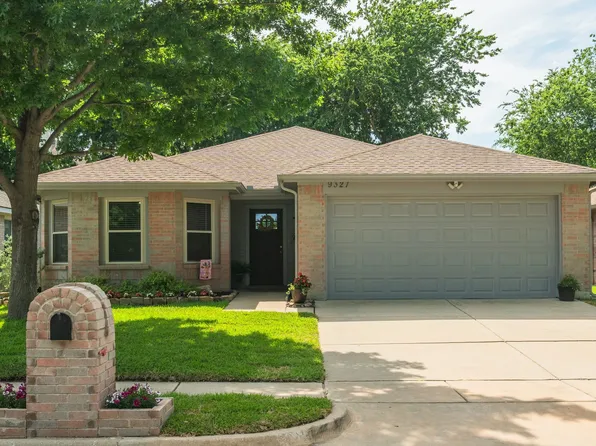 9321 Goldenview Dr, Fort Worth, TX 76244