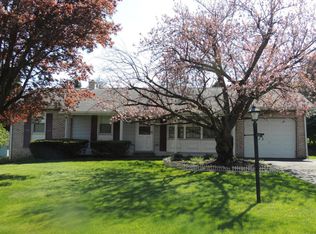 231 Middle Ave, Locustdale, PA 17945
