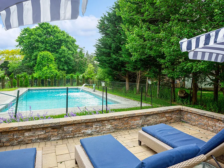 17 Felix Ave — Photo 15
