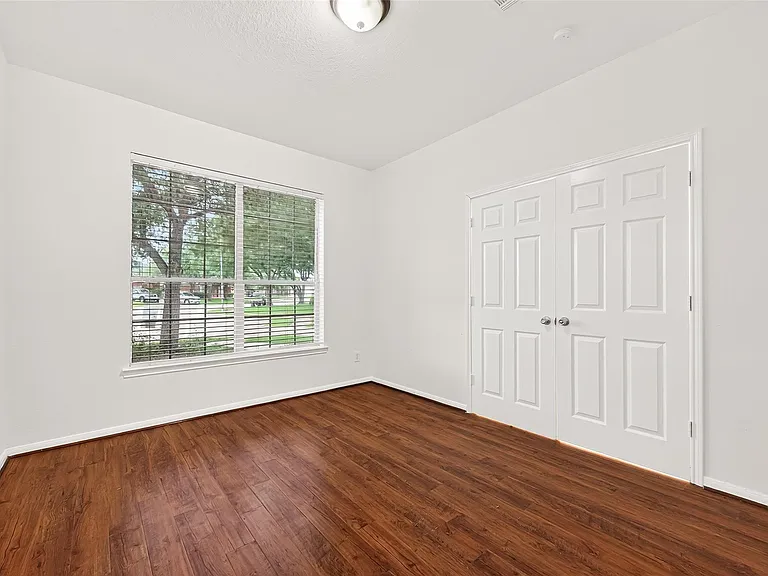 22303 Naple Hollow Ln — Photo 23