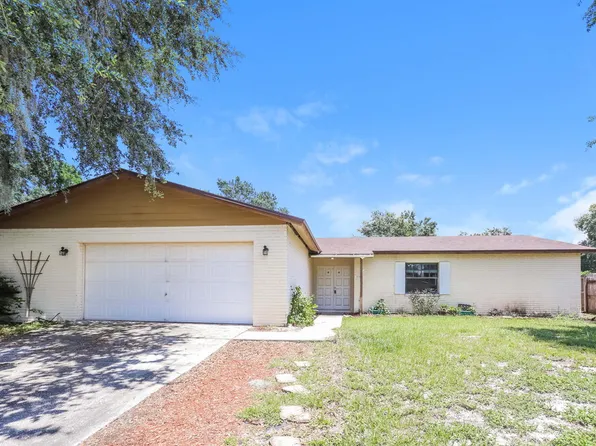 3716 Greenford St, Valrico, FL 33596