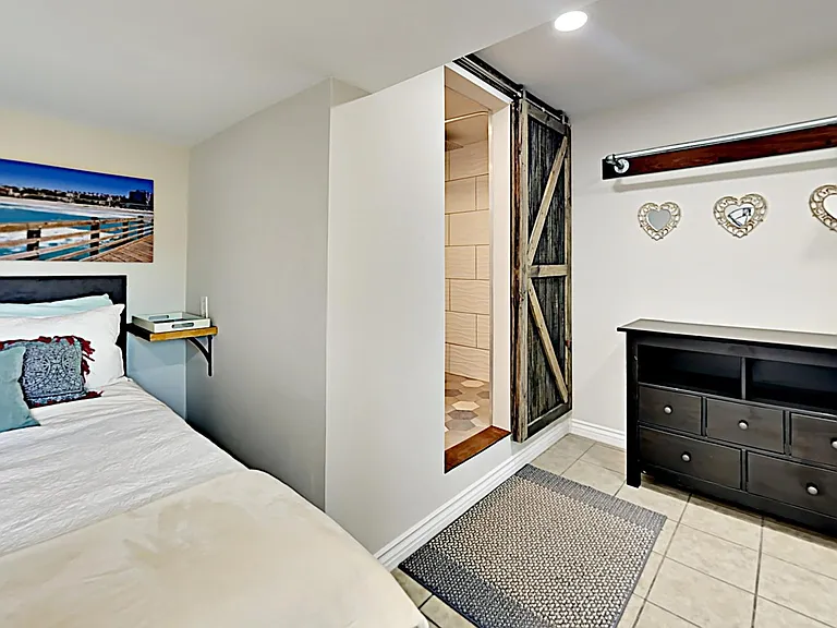 942 23rd St #B — Photo 23