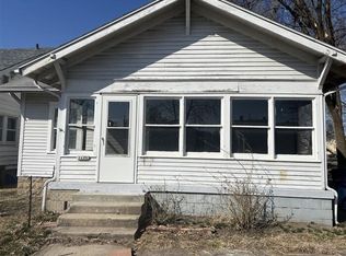 2436 Tippecanoe St, Terre Haute, IN 47807