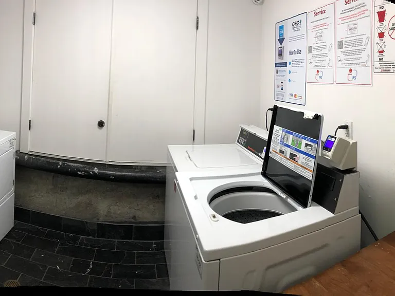 920 Montgomery St #211 — Photo 8