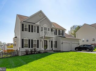 50 Cypress Point Dr, Charles Town, WV 25414