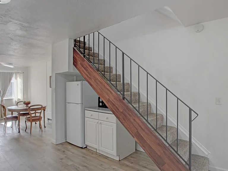 19096 Dyer Ct #5 — Photo 5