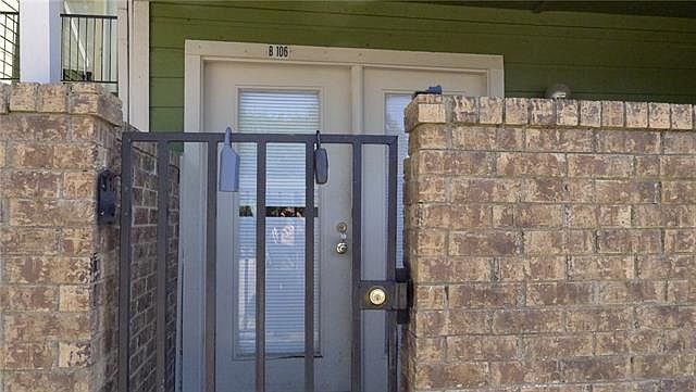 1st image of 9803 Walnut St #106