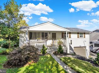 441 Woodland View Dr, York, PA 17406