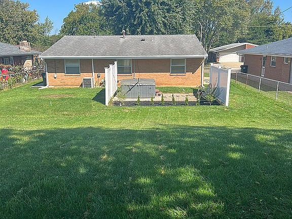5th image of 1412 Beaver Creek Ln
