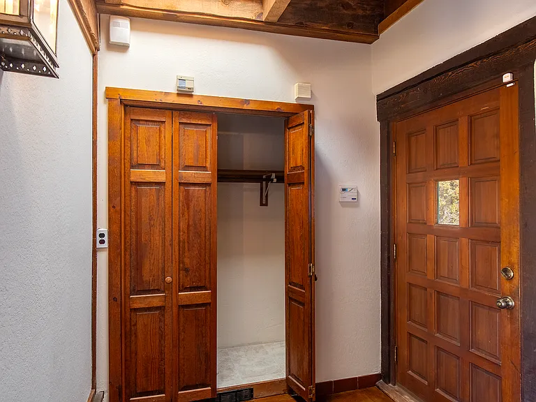 377 Calle Loma Norte — Photo 3