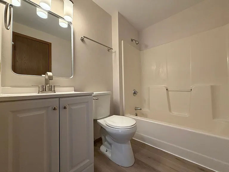 2721 Humboldt Rd — Photo 20