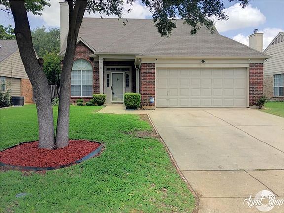 2nd image of 2632 Dahlia Dr